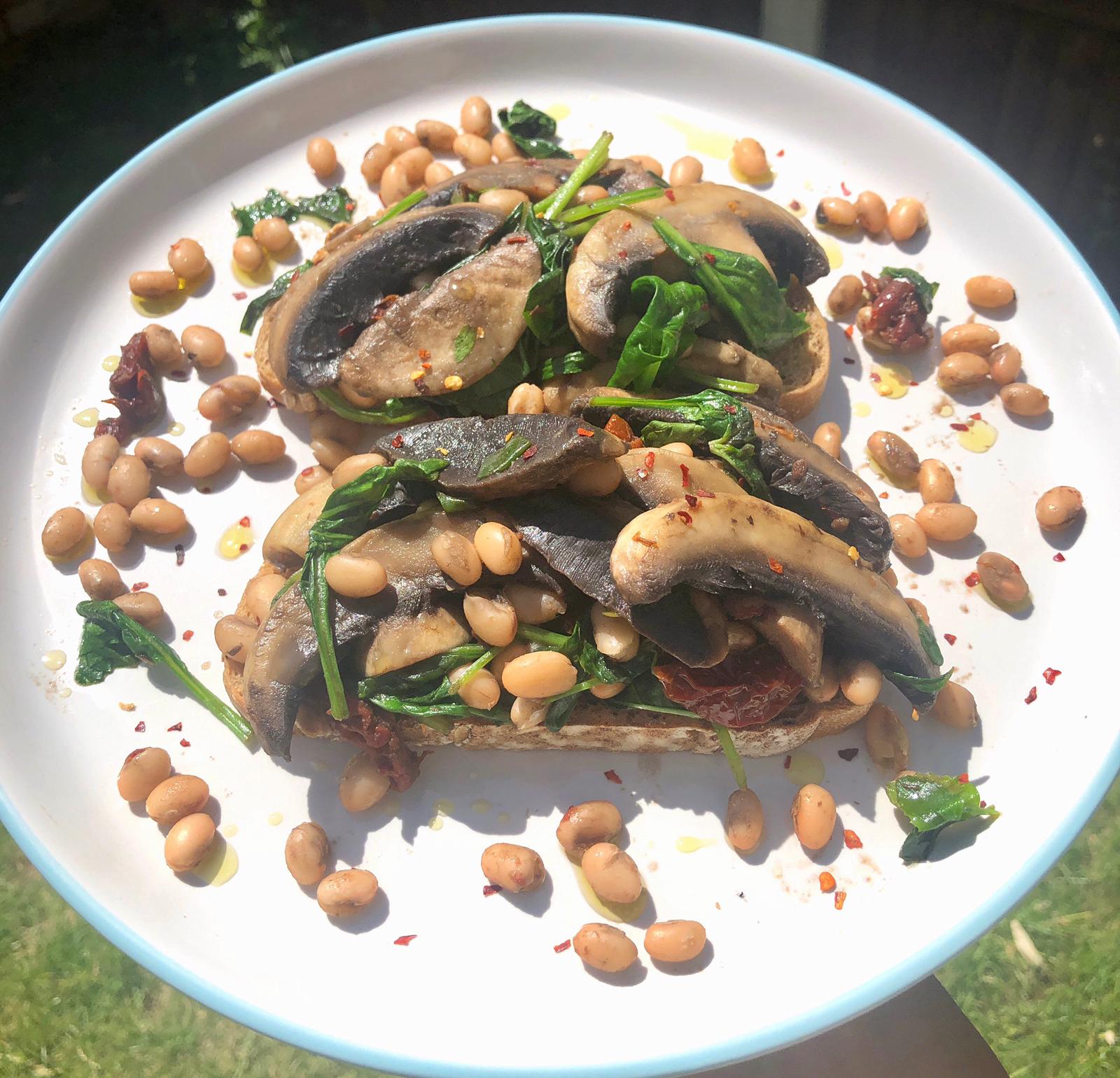 Garlicy Mushrooms & Beans on Toast